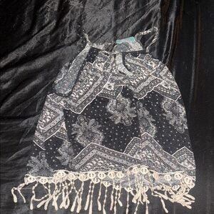 Julie's Closet Black and White Patterned Blouse